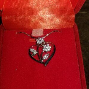 diamond type heart necklace costume jewelry